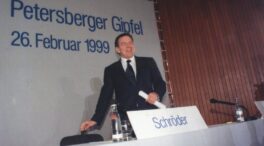 Alemania contempla quitarle privilegios al excanciller Schröder por sus vínculos con Rusia