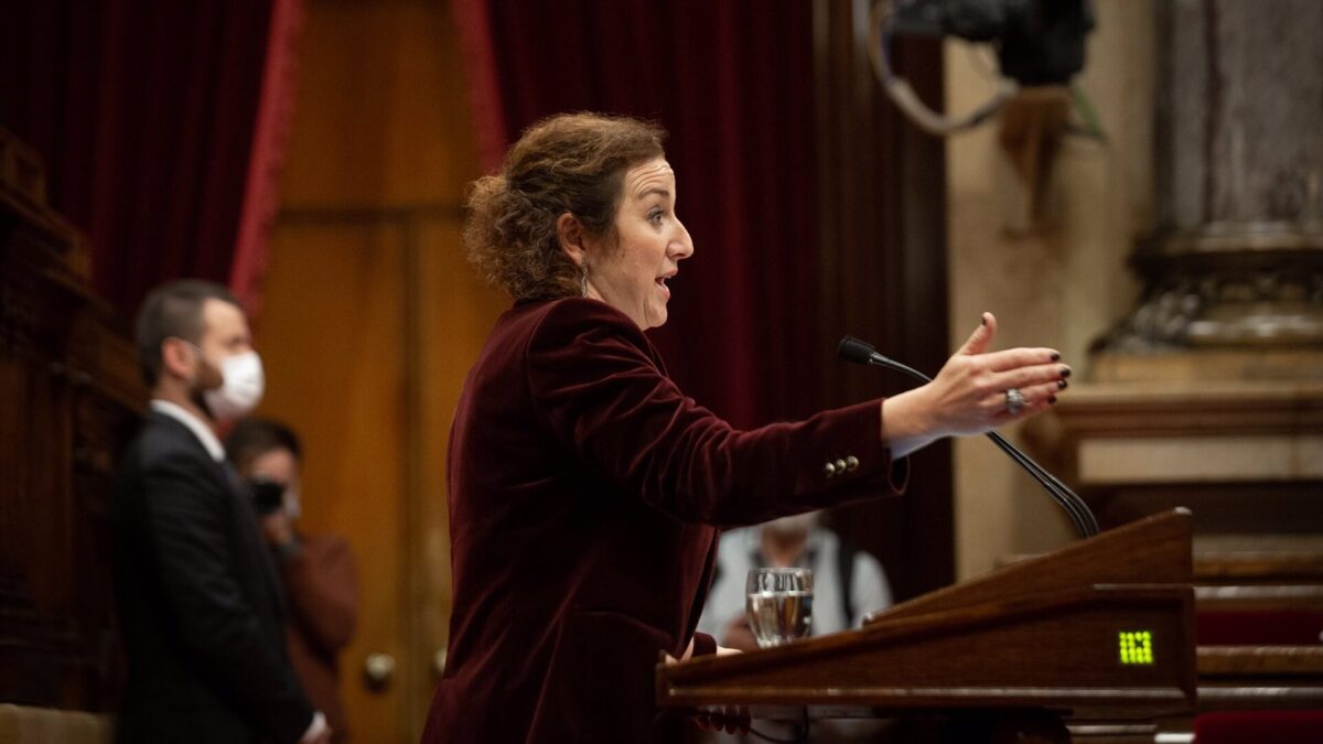 El PSC rechaza el decreto sobre el catalán que impulsa el Govern: «Desafía a los tribunales»