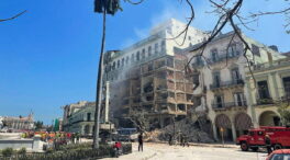 El español herido en la explosión del hotel en La Habana llega este lunes a Galicia