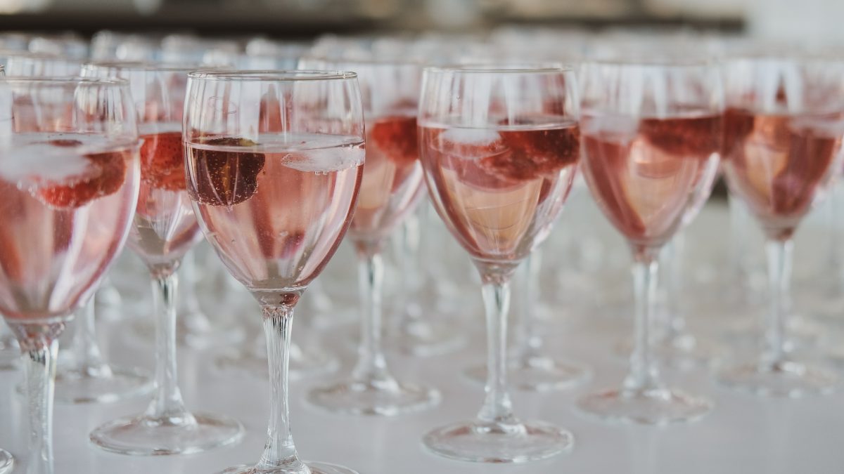Siete vinos rosados fuera de lo común… como sus precios