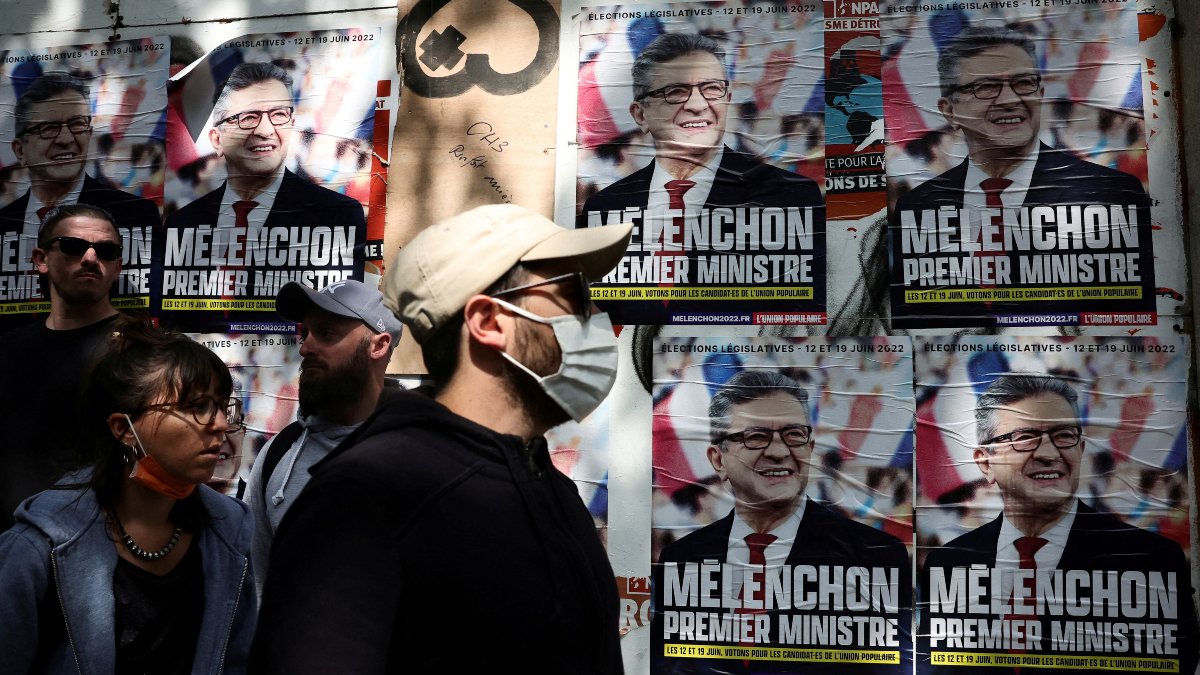 El Partido Socialista se diluye en la izquierda francesa y se suma a la coalición de Mélenchon