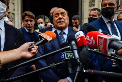 La Fiscalía italiana pide seis años de cárcel para Berlusconi por sus fiestas con menores