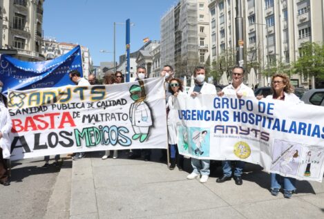 Los médicos no fijos de Madrid afrontan su cuarto día de huelga con un llamamiento a donar sangre en La Paz