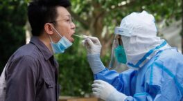 China aumenta restricciones: cierre de colegios, locales y transportes mientras vuelven los test masivos