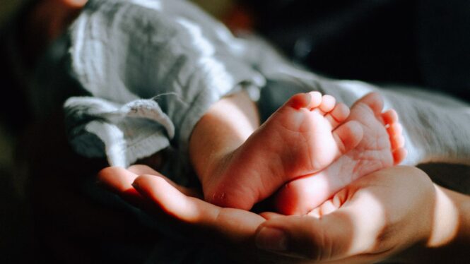 La prueba del talón pasará a predecir de siete a 11 enfermedades en los recién nacidos