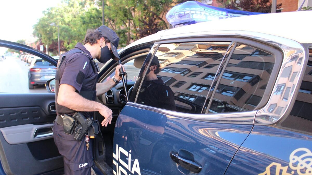 Hallan muerta a una mujer de 80 años con heridas por arma de fuego en un chalé de Elche