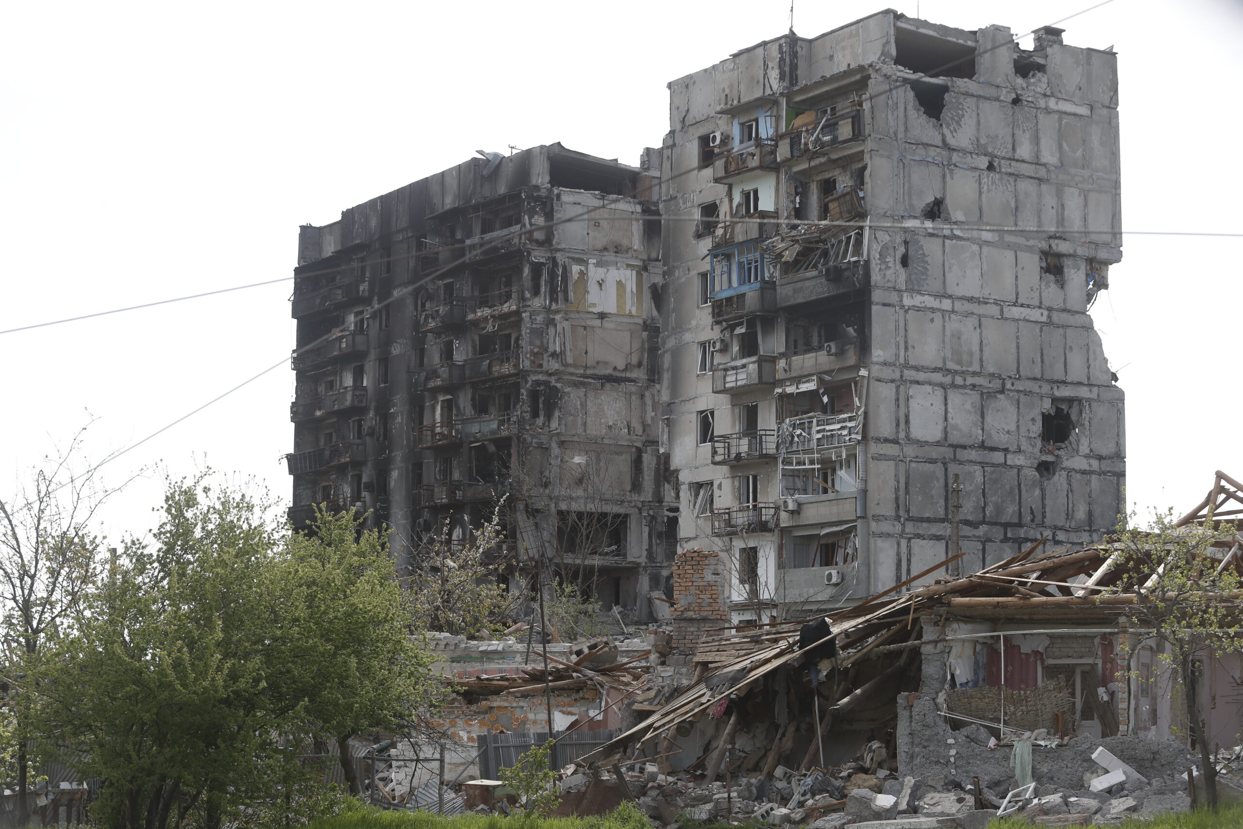 Al menos 344 civiles evacuados de la ciudad ucraniana de Mariúpol