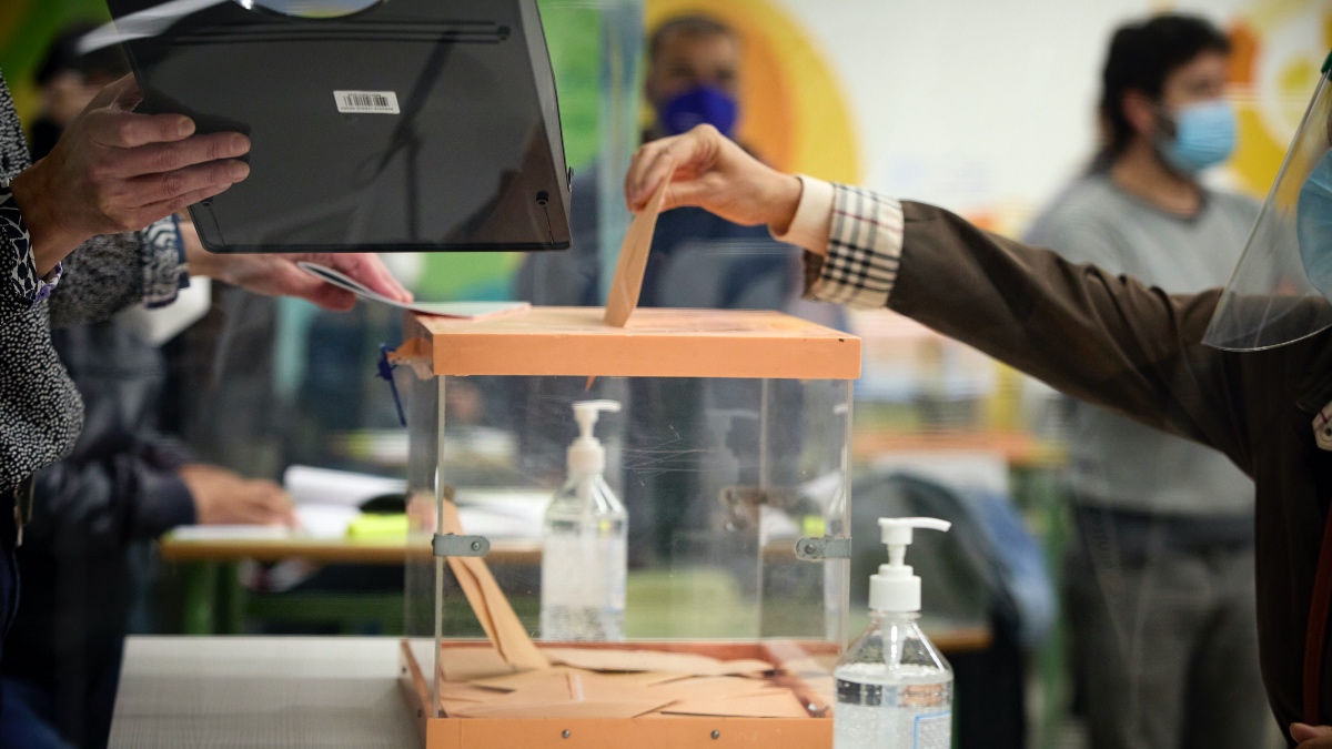 Rocío tornillo Permuta Elecciones Andalucía: ¿cuánto dinero se cobra por estar en una mesa  electoral?