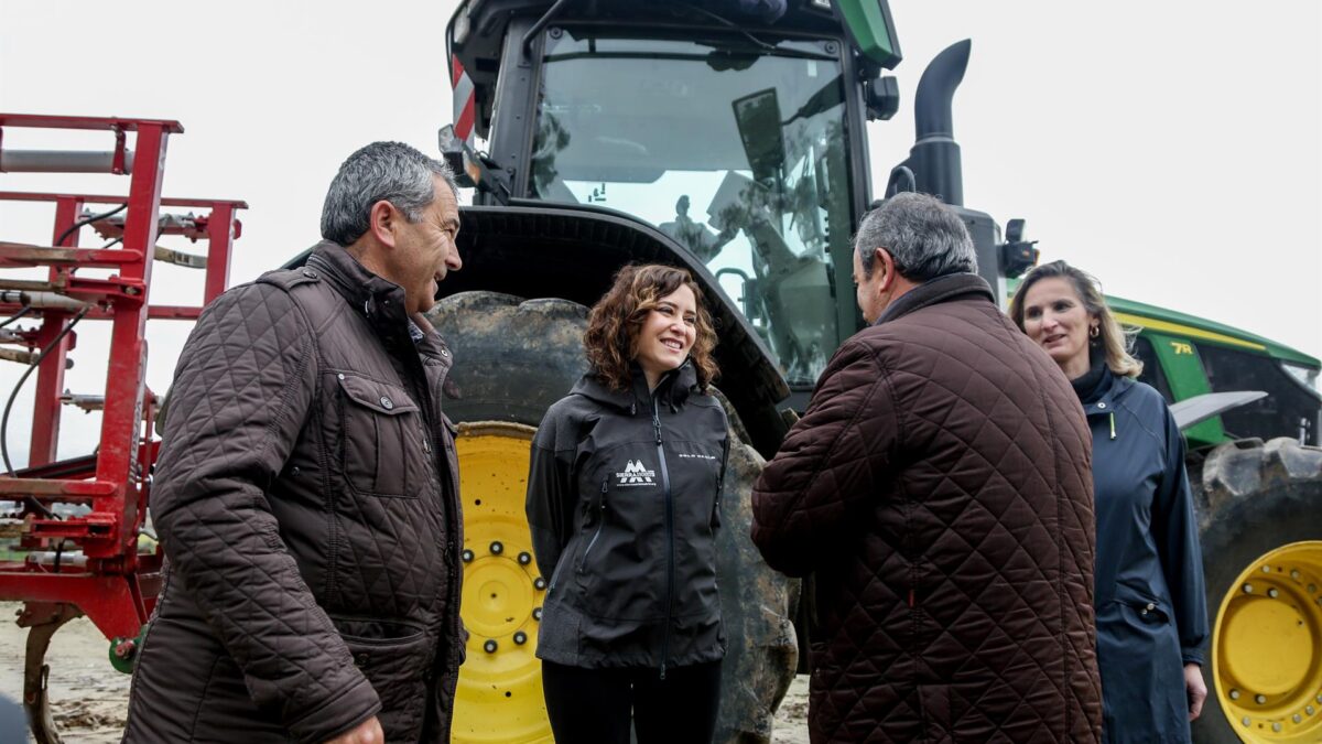 Ayuso asegura que el Gobierno quiere dejar al campo madrileño sin reducciones fiscales