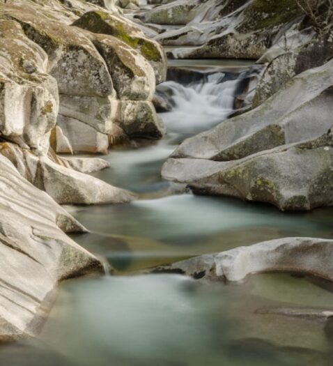 Las mejores piscinas naturales de España para escapar del calor