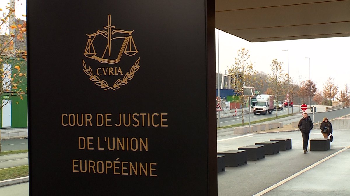 El Supremo eleva a la Justicia Europea una macrodemanda sobre cláusulas suelo