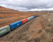 Adif renovará la línea Huesca-Canfranc para facilitar el paso de grandes trenes de mercancías