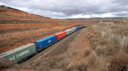 Adif renovará  la línea Huesca-Canfranc para facilitar el paso de grandes trenes de mercancías