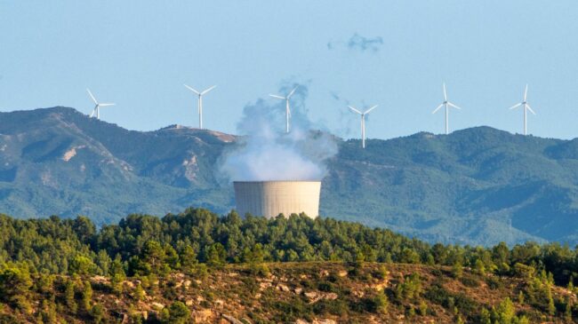 PwC defiende la energía nuclear en España y critica la nueva tasa del Gobierno a las centrales