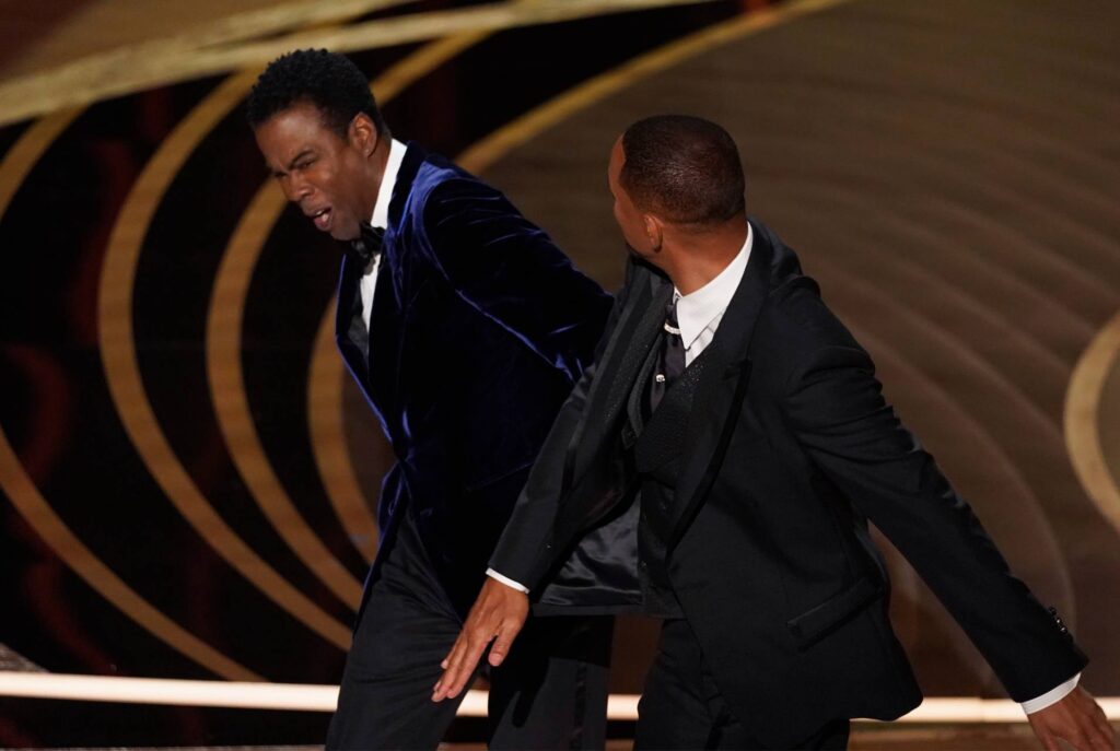 Chris Rock abofeteado por Will Smith en la ceremonia de los Oscar. Gtres