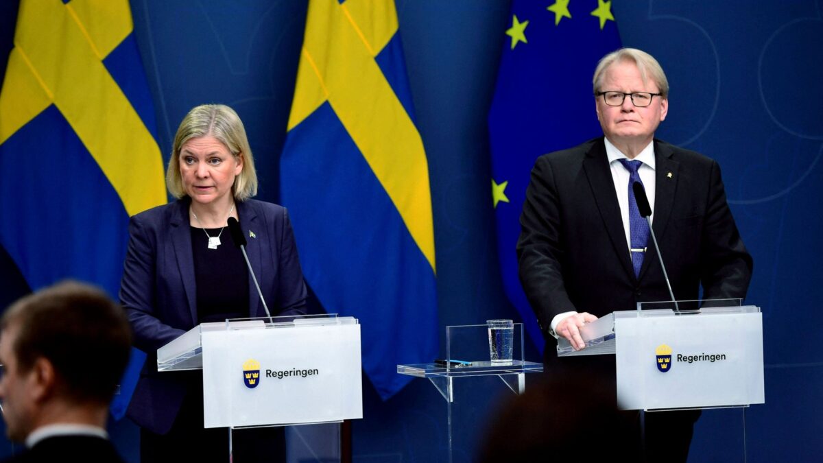 El partido al frente del Gobierno en Suecia apoyará el ingreso del país en la OTAN