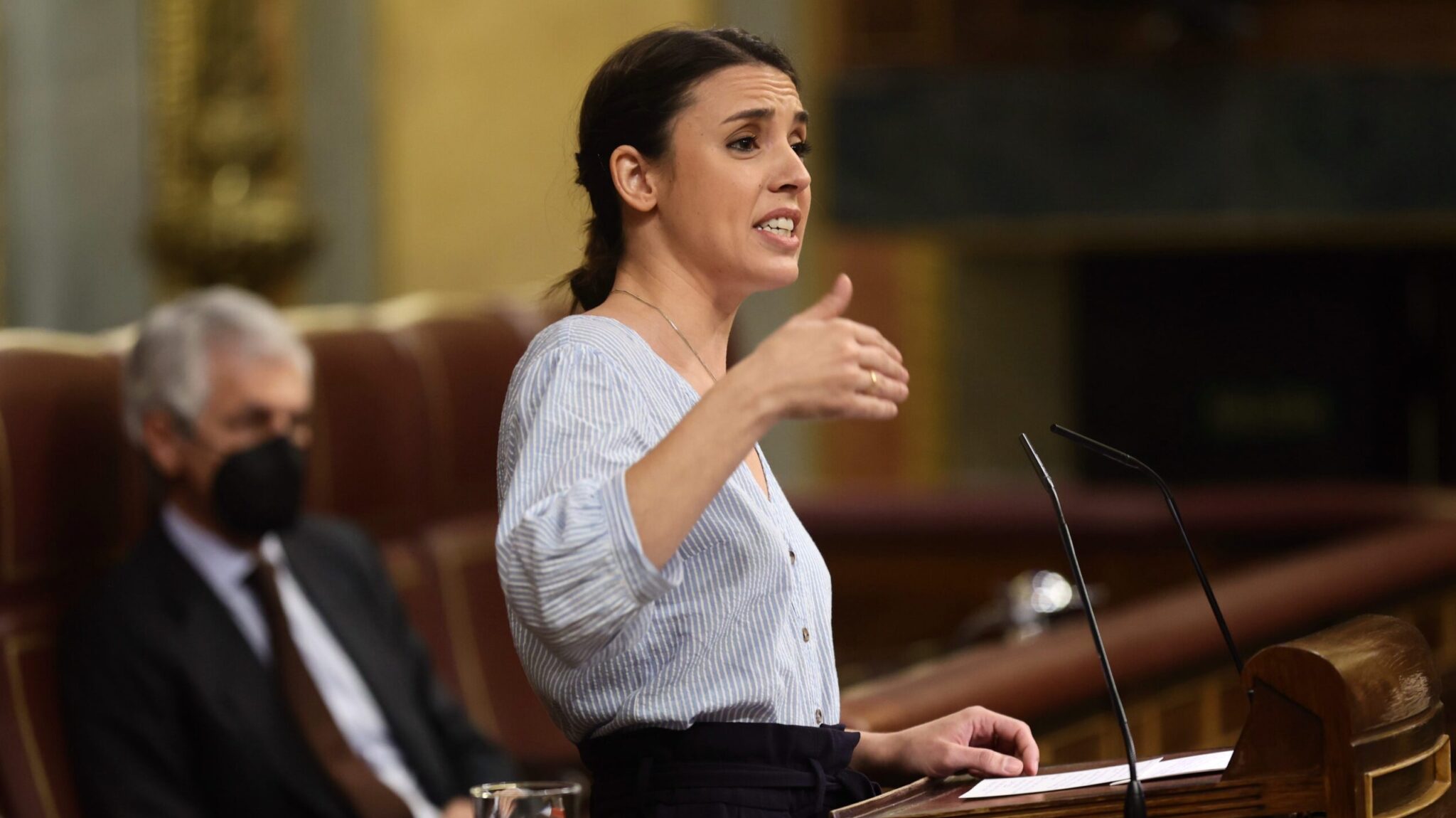 Igualdad y Seguridad Social pactan que la ley del aborto incluya las bajas menstruales
