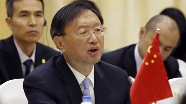 China advierte a EE.UU. de que está "en el camino equivocado" con Taiwán y vaticina "situaciones peligrosas"