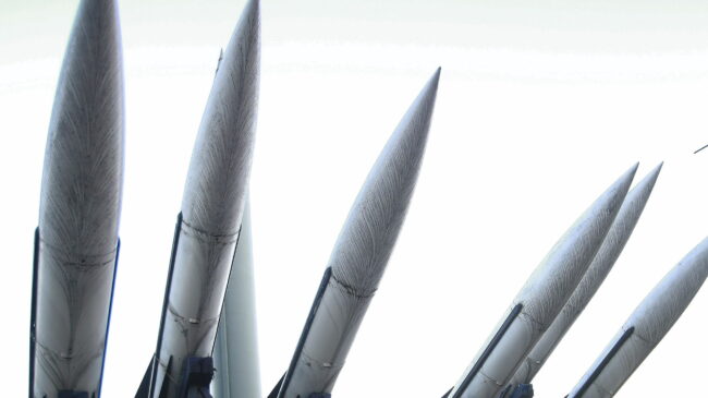 Corea del Norte lanza tres misiles, uno de ellos intercontinental, según Seúl