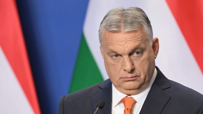 (VÍDEO) Hungría declara el estado de emergencia para tener "margen de maniobra" sobre la guerra en Ucrania