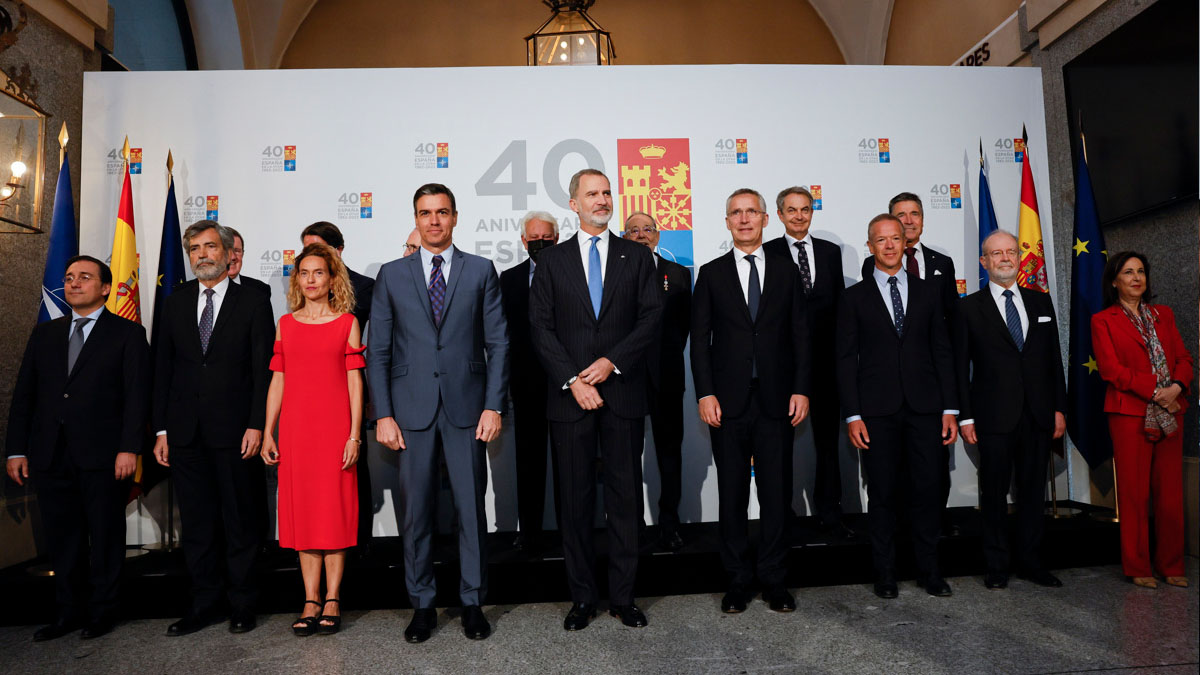 Podemos planta a Sánchez y al Rey en el 40 aniversario del ingreso de España en la OTAN