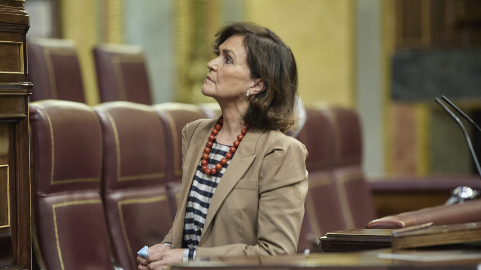 Carmen Calvo, rota de dolor tras perder a su hermano Paco a causa del cáncer