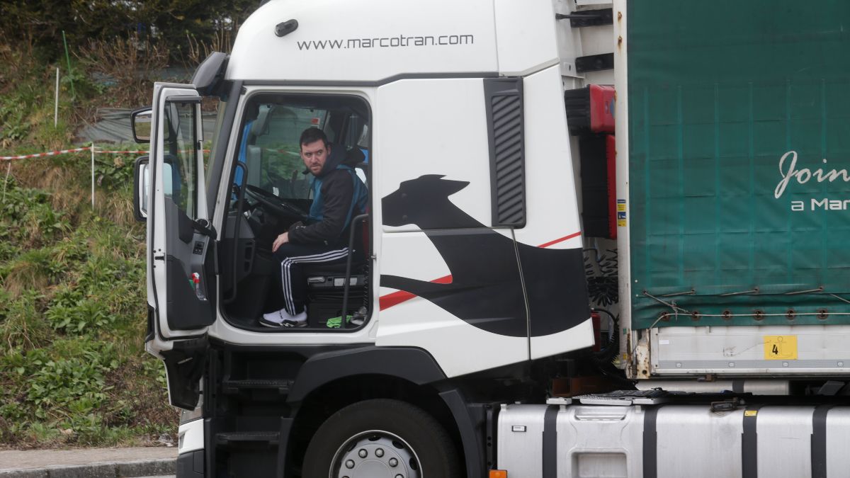 Europa suma otros 166.000 puestos vacantes de camioneros por la guerra en Ucrania
