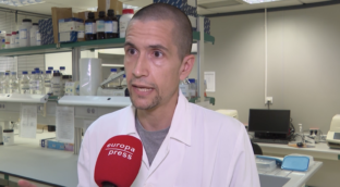 Un investigador explica que «lo razonable» es que la viruela del mono «se contenga» en un corto plazo