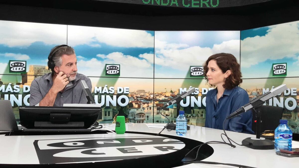 Ayuso afirma que Feijóo está siendo «más que respetuoso» con su gestión del PP madrileño
