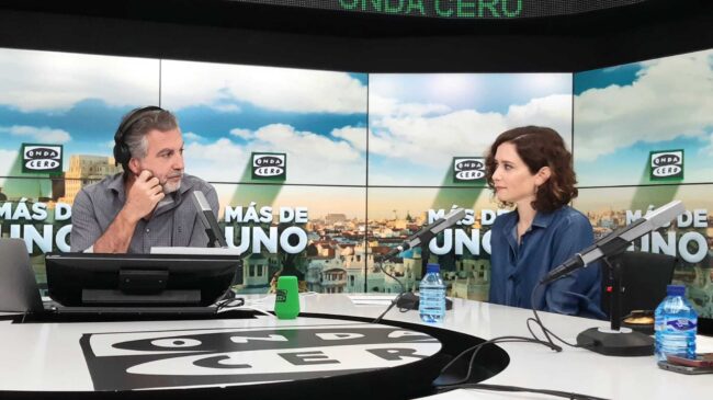 Ayuso afirma que Feijóo está siendo "más que respetuoso" con su gestión del PP madrileño