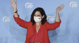 Ayuso repetiría su resultado electoral del 4M un año después, según dos encuestas