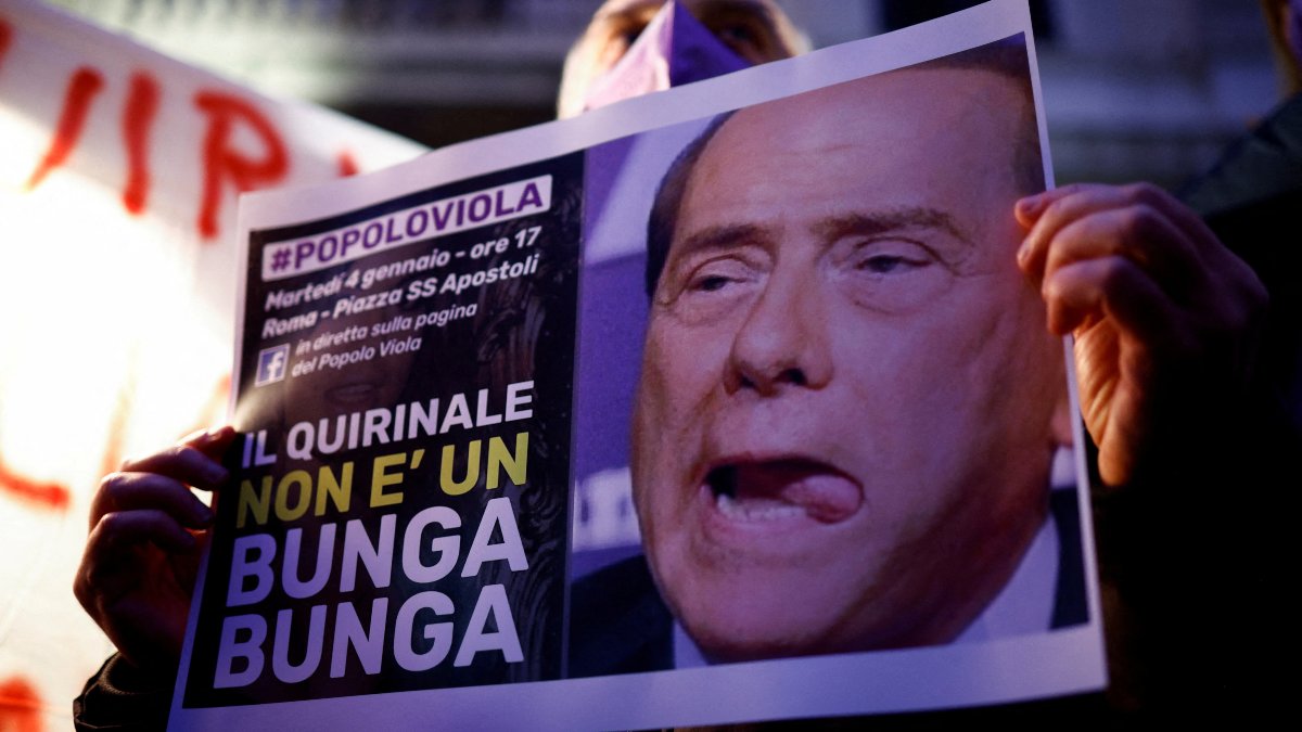 Italia exige 10,5 millones a Berlusconi por dañar la reputación del país