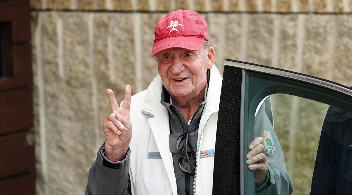 Juan Carlos I finaliza cuarto en su regata a bordo del Bribón