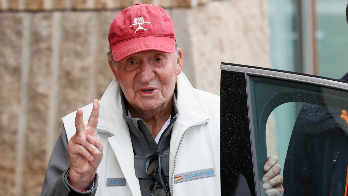 Juan Carlos I, sobre el reencuentro con Felipe VI: «Pregunta tú, yo estoy aquí en Sanxenxo»