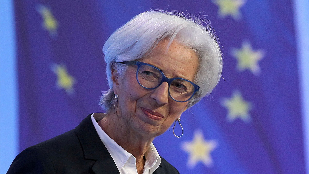 Lagarde apunta a julio para la primera subida de tipos y a septiembre para dejar atrás las tasas negativas