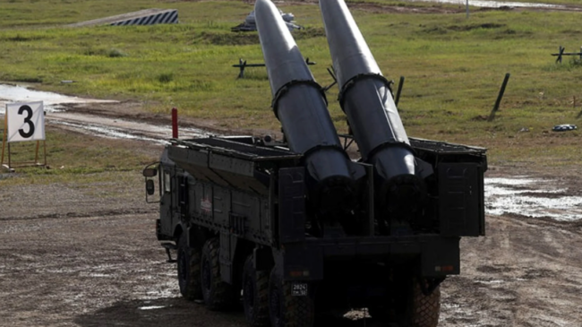 Tres misiles rusos Iskander impactan cerca de la ciudad de Járkov