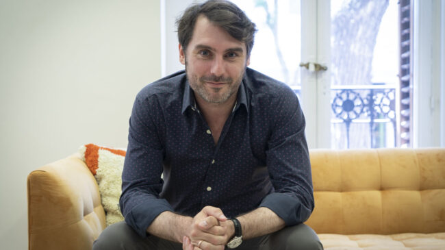 Rafa Latorre: «España siempre empieza a fallar por las élites»