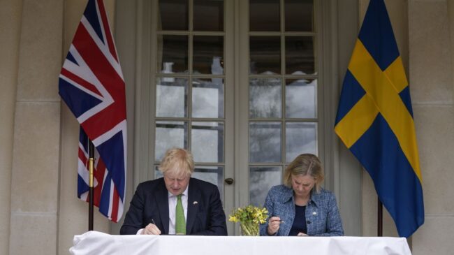 Reino Unido firma un acuerdo con Suecia y Finlandia para garantizar su seguridad: "Si nos piden apoyo se lo daremos"