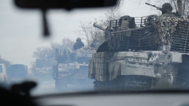 Las milicias prorrusas de Lugansk aseguran haber casi cercado la ciudad de Severodonetsk