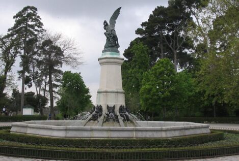 Los Rolling Stones visitan el Ángel Caído del Retiro: «Sympathy for the Devil in Madrid»