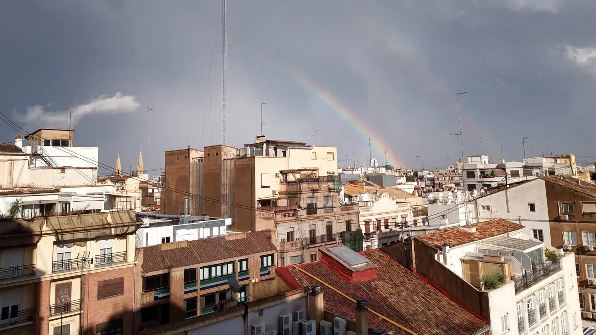 Un total de 16 provincias están en alerta por lluvias y tormentas localmente fuertes