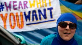 La ciudad francesa de Grenoble aprueba el uso del "burkini" en sus piscinas municipales