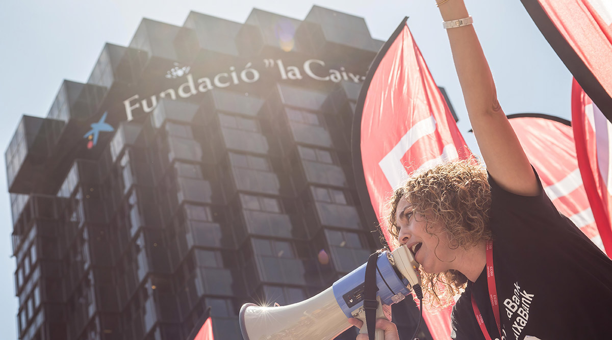La banca cierra 26.400 oficinas y reduce 100.000 empleos desde la crisis de 2008