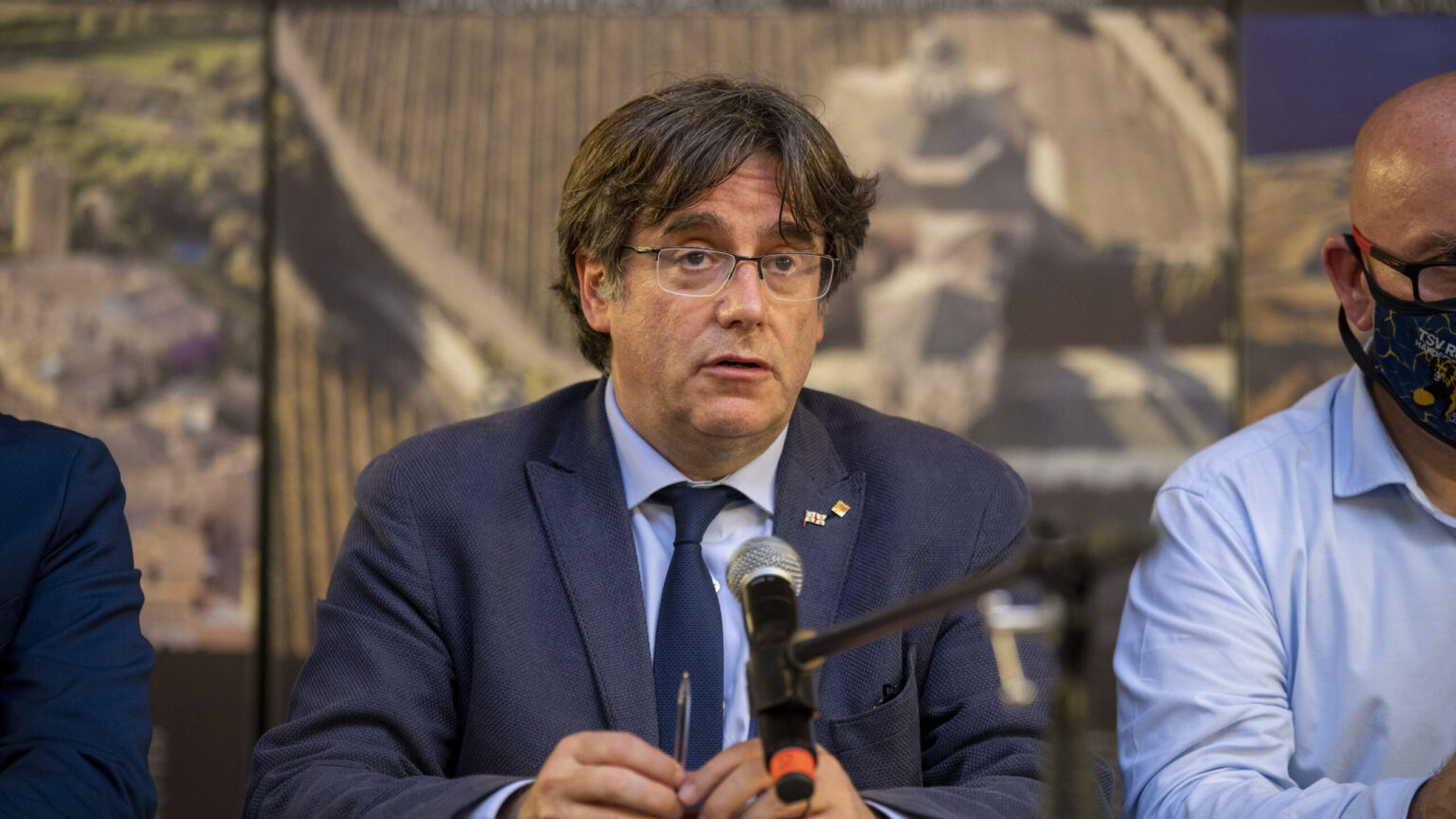 Un exdirigente de CDC admite los contactos de Puigdemont con Rusia antes del referéndum