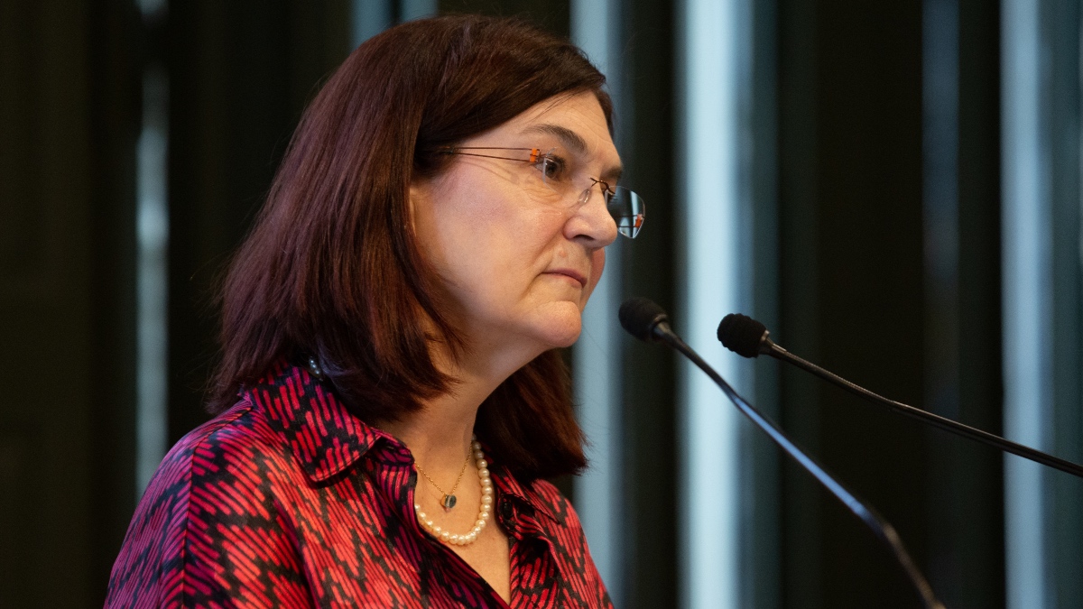 Transparencia exige a la CNMC que aclare los conflictos de interés de su presidenta