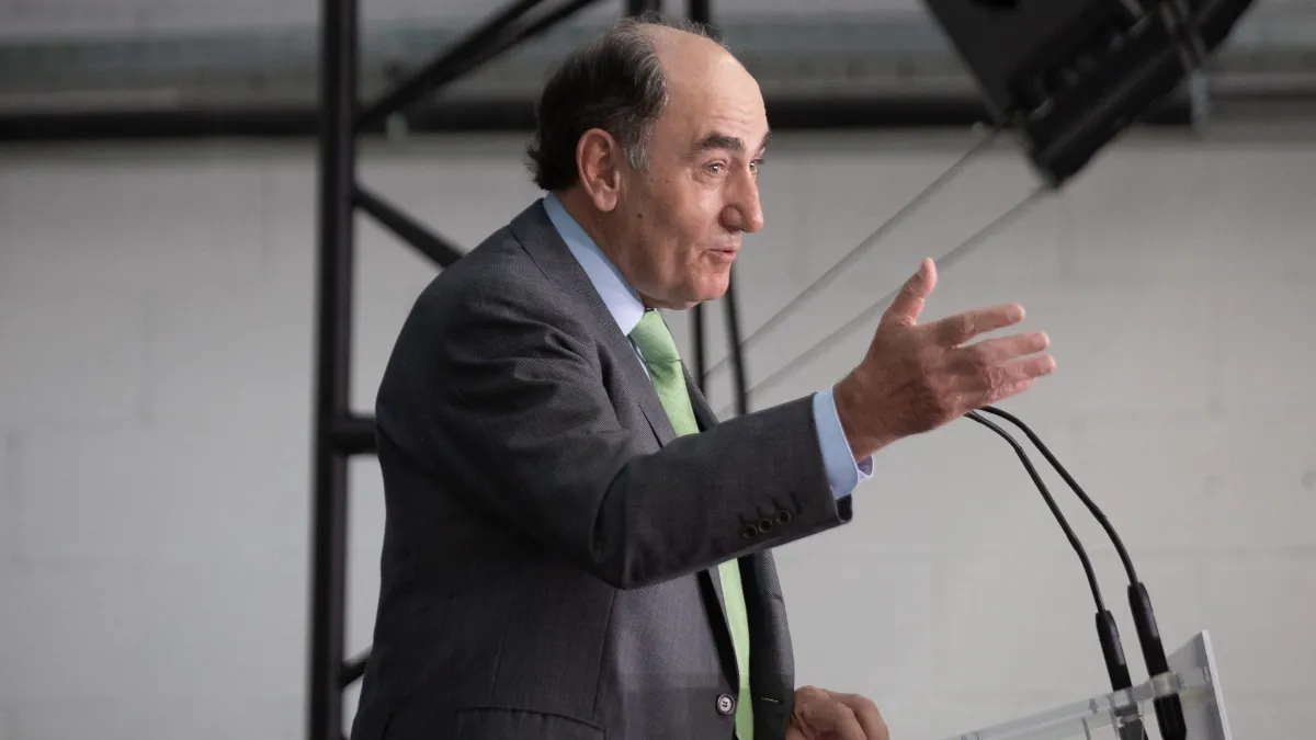 ¿Hay que cambiarse a la tarifa libre de la luz, como recomienda Ignacio Sánchez Galán?