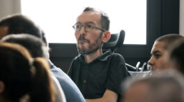 Podemos exige a Robles «responsabilidades políticas»