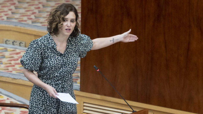 Ayuso cree que con la izquierda «el reguero de manteros de Carmena llegaría a Móstoles»