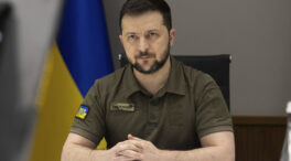 Zelenski celebra la evacuación de 264 militares de la metalúrgica Azovstal