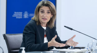 El Gobierno aprueba el tope al gas para bajar la factura de la luz